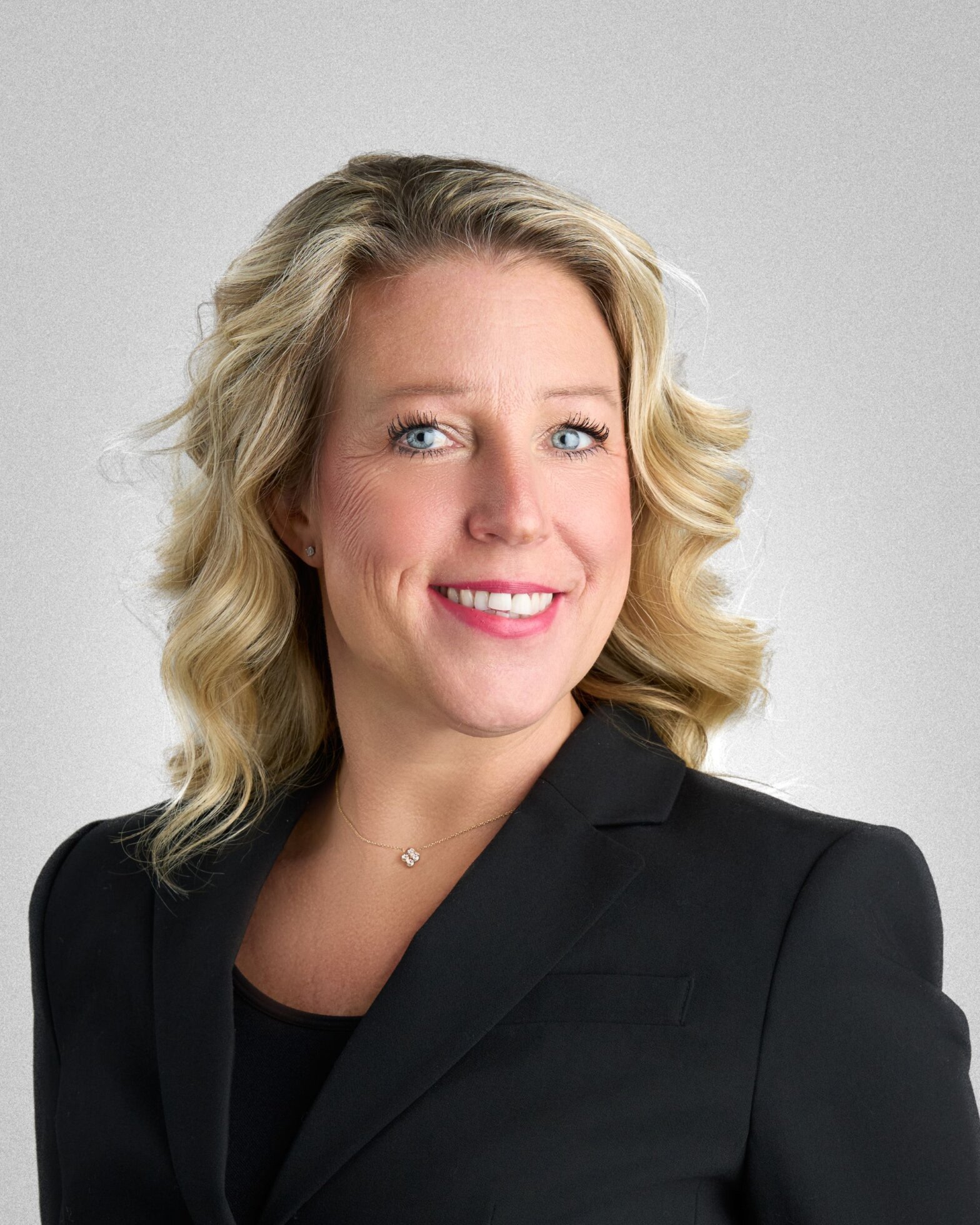 Robyn ROpson Area Banking Manager new hire